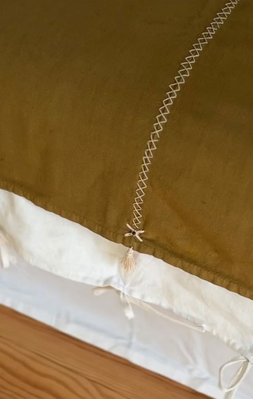 Jeté de lit bronze upcyclé en métis