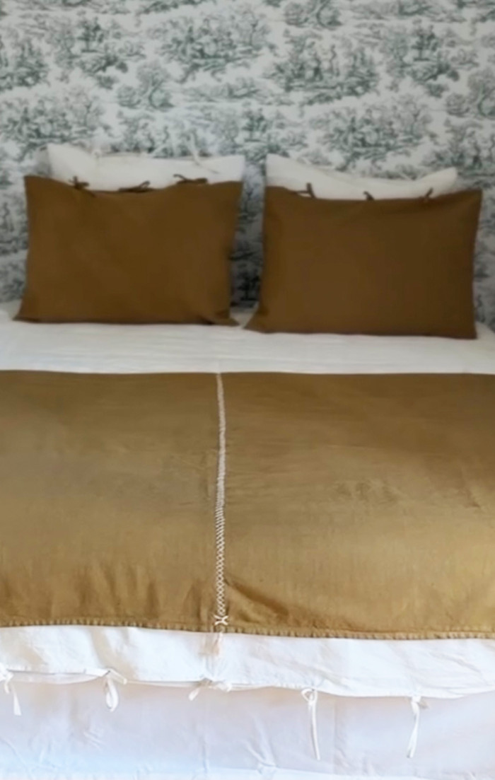 Jeté de lit brodé Bronze